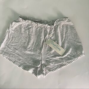BEACH BUNNY CAMERON SHORTS!! 